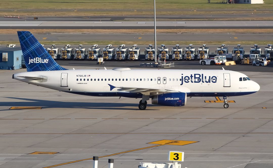Photo of N766JB - JetBlue Airways Airbus A320 at JFK on AeroXplorer Aviation Database Photo of N766JB - JetBlue Airways Airbus A320 at JFK on AeroXplorer Aviation Database
