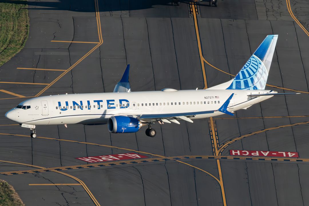 Photo of N27271 - United Airlines Boeing 737 MAX 8 at BOS on AeroXplorer Aviation Database