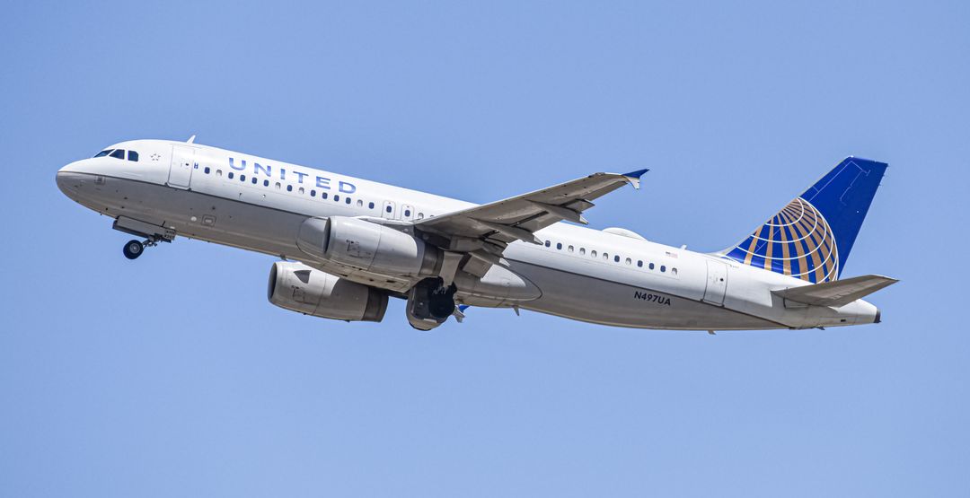 Photo of N497UA - United Airlines Airbus A320-200 at DEN on AeroXplorer Aviation Database