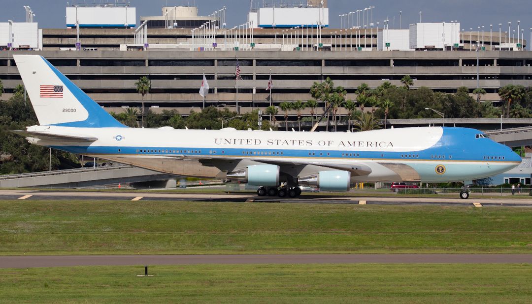 Photo of 92-9000 - USAF - United States Air Force Boeing VC-25A at TPA on AeroXplorer Aviation Database Photo of 92-9000 - USAF - United States Air Force Boeing VC-25A at TPA on AeroXplorer Aviation Database