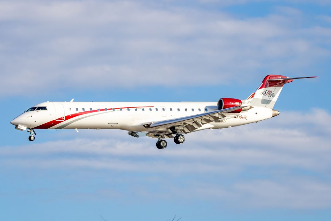 Photo of N519JG - PRIVATE Mitsubishi CRJ-700 at PHL on AeroXplorer Aviation Database Photo of N519JG - PRIVATE Mitsubishi CRJ-700 at PHL on AeroXplorer Aviation Database