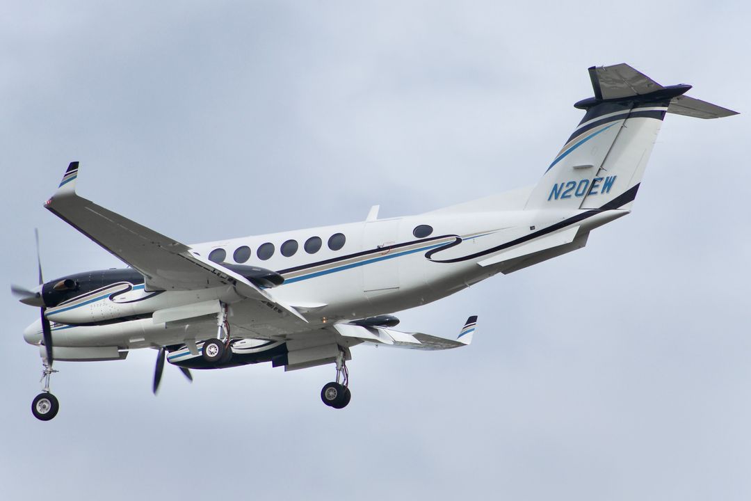 Photo of N20EW - PRIVATE Beechcraft King Air 350 at MCO on AeroXplorer Aviation Database Photo of N20EW - PRIVATE Beechcraft King Air 350 at MCO on AeroXplorer Aviation Database