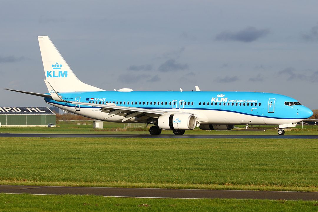 Photo of PH-HSE - KLM Royal Dutch Airlines Boeing 737-800 at AMS on AeroXplorer Aviation Database