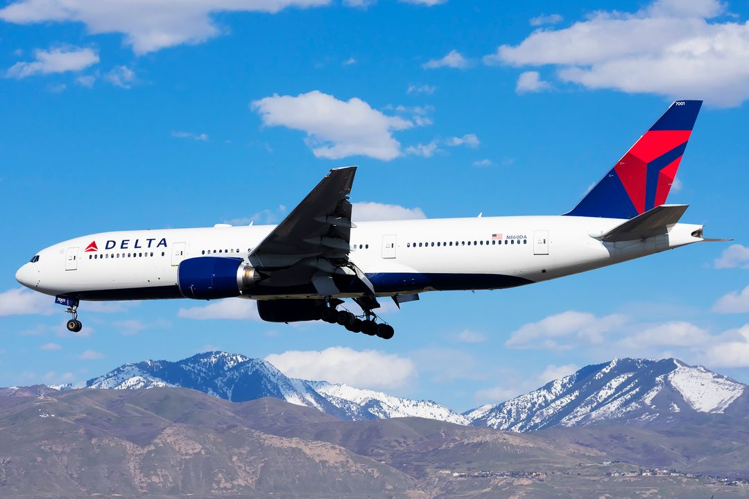 Photo of N860DA - Delta Airlines Boeing 777-200 at SLC on AeroXplorer Aviation Database Photo of N860DA - Delta Airlines Boeing 777-200 at SLC on AeroXplorer Aviation Database