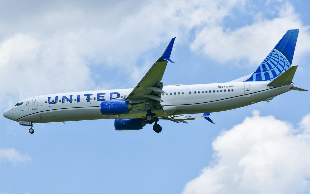 Photo of N39461 - United Airlines Boeing 737-900ER at IAD on AeroXplorer Aviation Database Photo of N39461 - United Airlines Boeing 737-900ER at IAD on AeroXplorer Aviation Database