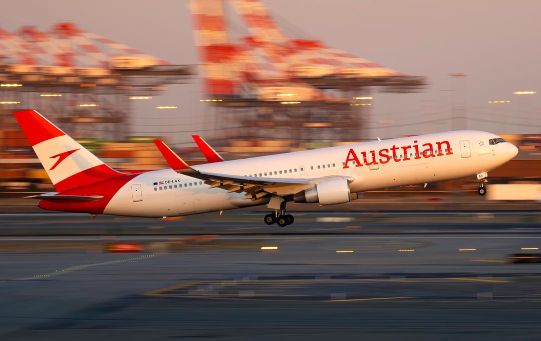 Photo of OE-LAX - Austrian Airlines Boeing 767-300ER at EWR on AeroXplorer Aviation Database Photo of OE-LAX - Austrian Airlines Boeing 767-300ER at EWR on AeroXplorer Aviation Database