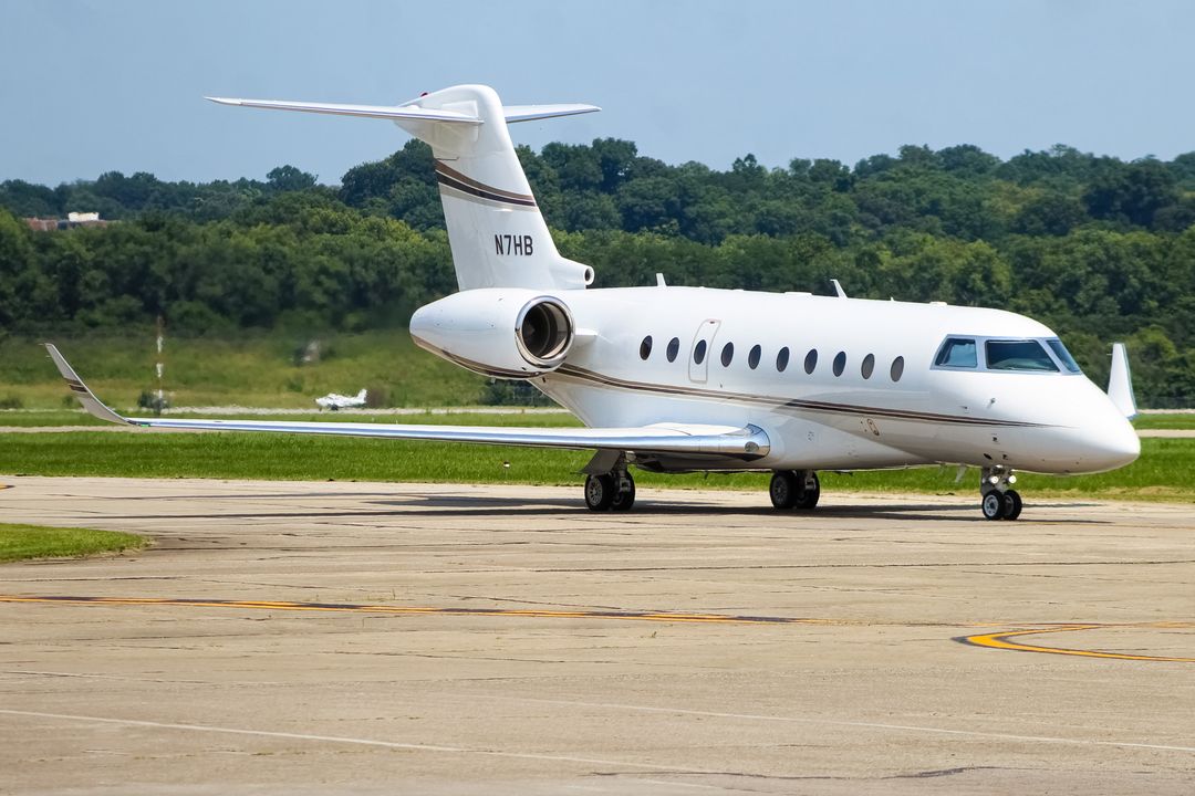 Photo of N7HB - PRIVATE Gulfstream G280 at LUK on AeroXplorer Aviation Database Photo of N7HB - PRIVATE Gulfstream G280 at LUK on AeroXplorer Aviation Database