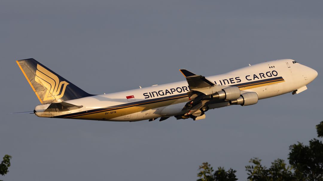 Singapore Airlines Cargo Boeing 747-400F registration  on final approach at Singapore-Changi Airport (SIN/WSSS) photographed by  on 10/10/52610