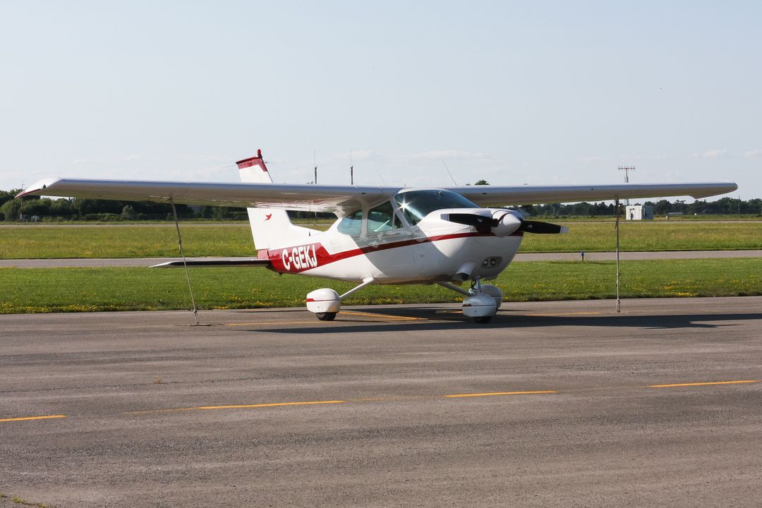 Photo of C-GEKJ - PRIVATE Cessna 172 at YCN on AeroXplorer Aviation Database Photo of C-GEKJ - PRIVATE Cessna 172 at YCN on AeroXplorer Aviation Database
