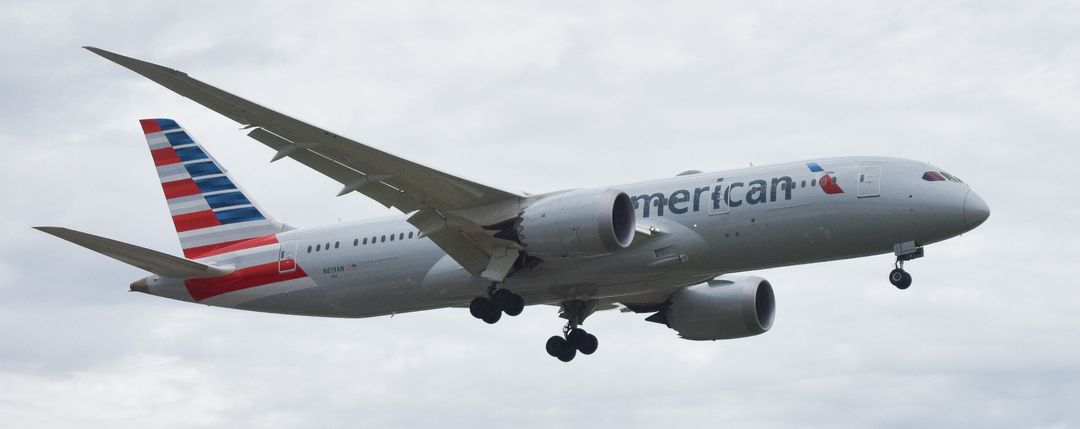 Photo of N819AN - American Airlines Boeing 787-8 at ORD on AeroXplorer Aviation Database Photo of N819AN - American Airlines Boeing 787-8 at ORD on AeroXplorer Aviation Database