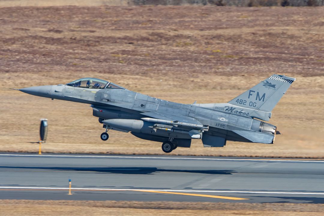 Photo of 86-0265 - USAF - United States Air Force General Dynamics F-16 Fighting Falcon at ACY on AeroXplorer Aviation Database Photo of 86-0265 - USAF - United States Air Force General Dynamics F-16 Fighting Falcon at ACY on AeroXplorer Aviation Database