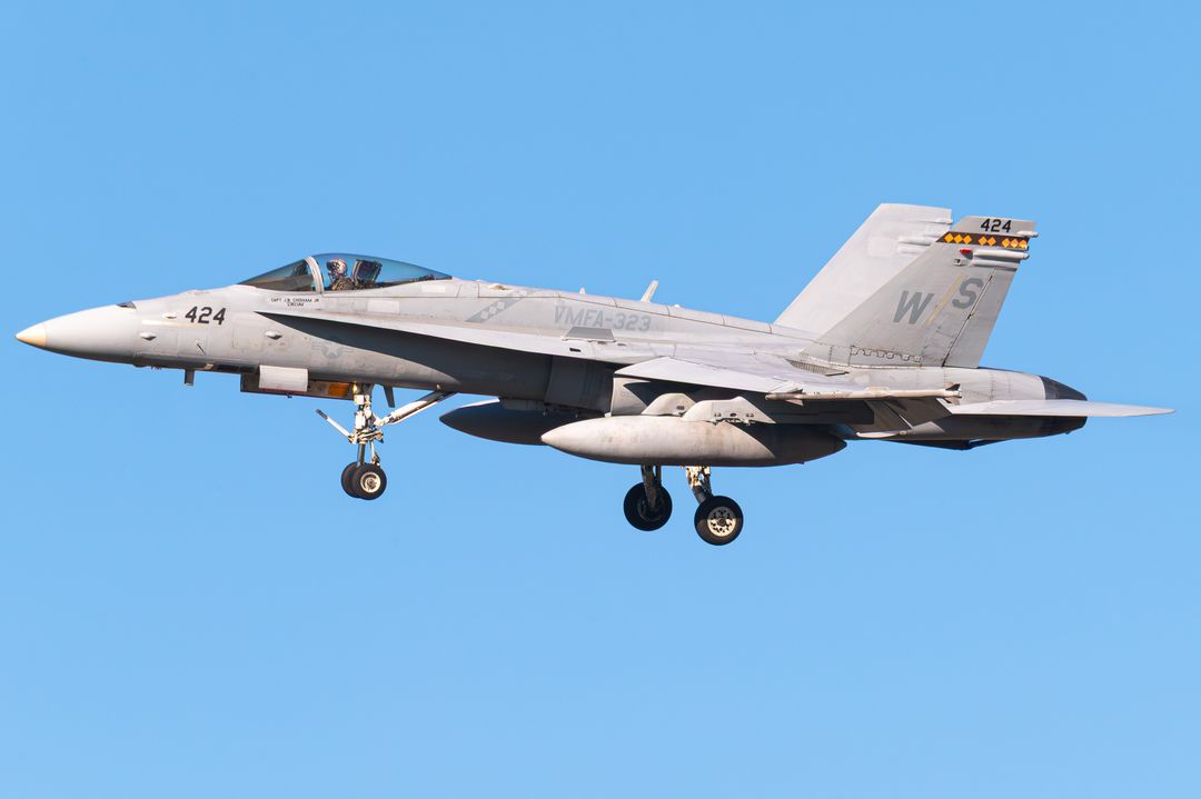 Photo of 165186 - USMC - United States Marine Corp McDonnel Douglas F/A-18 Hornet at NKX on AeroXplorer Aviation Database