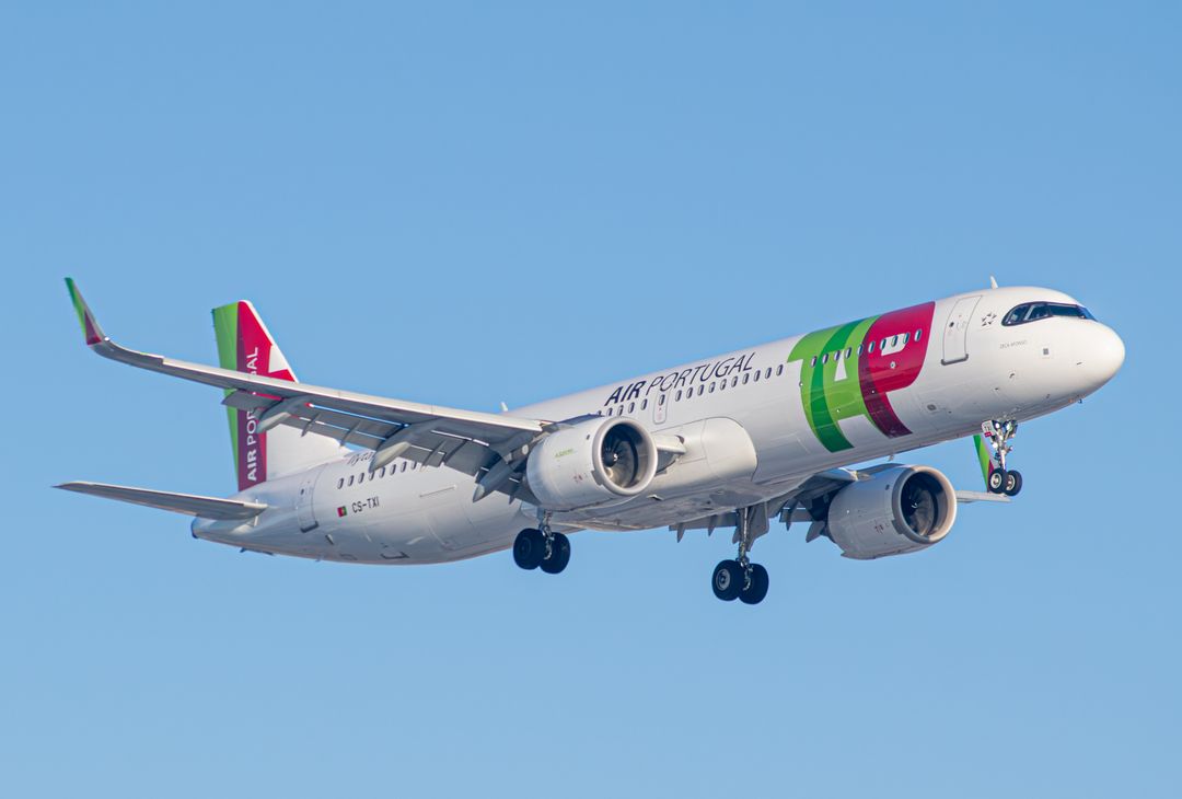 Photo of CS-TXI - TAP Air Portugal Airbus A321NEO at EWR on AeroXplorer Aviation Database Photo of CS-TXI - TAP Air Portugal Airbus A321NEO at EWR on AeroXplorer Aviation Database