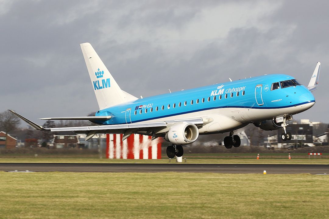 Photo of PH-EXJ - KLM Cityhopper Embraer E170 at AMS  on AeroXplorer Aviation Database