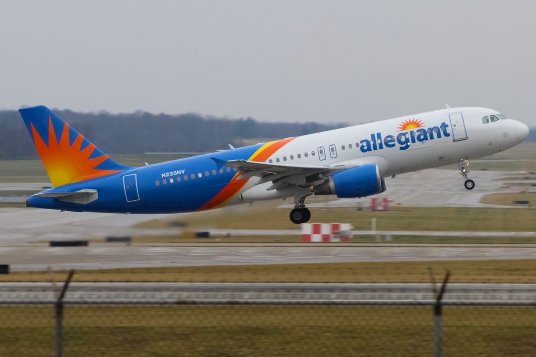 Photo of N235NV - Allegiant Air Airbus A320 at CVG on AeroXplorer Aviation Database Photo of N235NV - Allegiant Air Airbus A320 at CVG on AeroXplorer Aviation Database