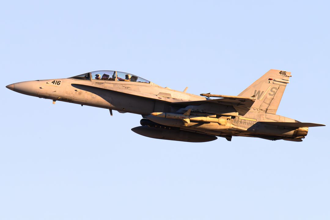 Photo of 164898 - USMC - United States Marine Corp McDonnel Douglas F/A-18 Hornet at NYL on AeroXplorer Aviation Database
