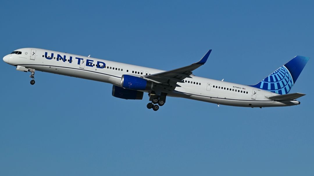 Photo of N75853 - United Airlines Boeing 757-300 at LAX on AeroXplorer Aviation Database Photo of N75853 - United Airlines Boeing 757-300 at LAX on AeroXplorer Aviation Database