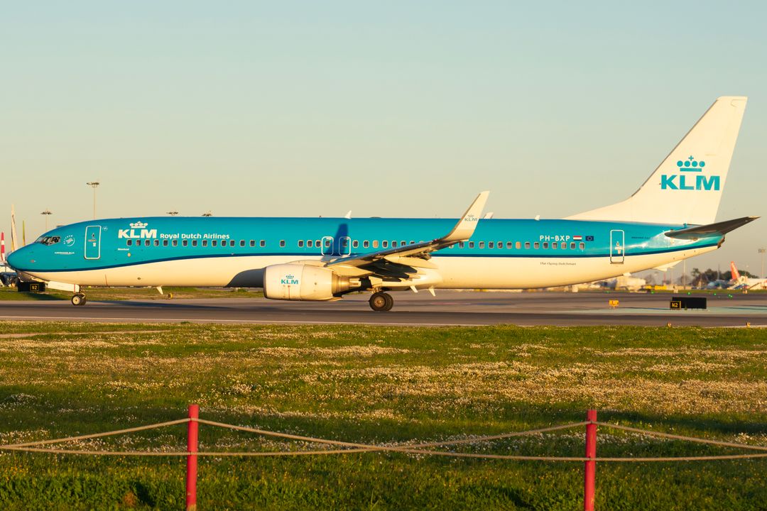 Photo of PH-BXP - KLM Boeing 737-800 at LIS on AeroXplorer Aviation Database Photo of PH-BXP - KLM Boeing 737-800 at LIS on AeroXplorer Aviation Database