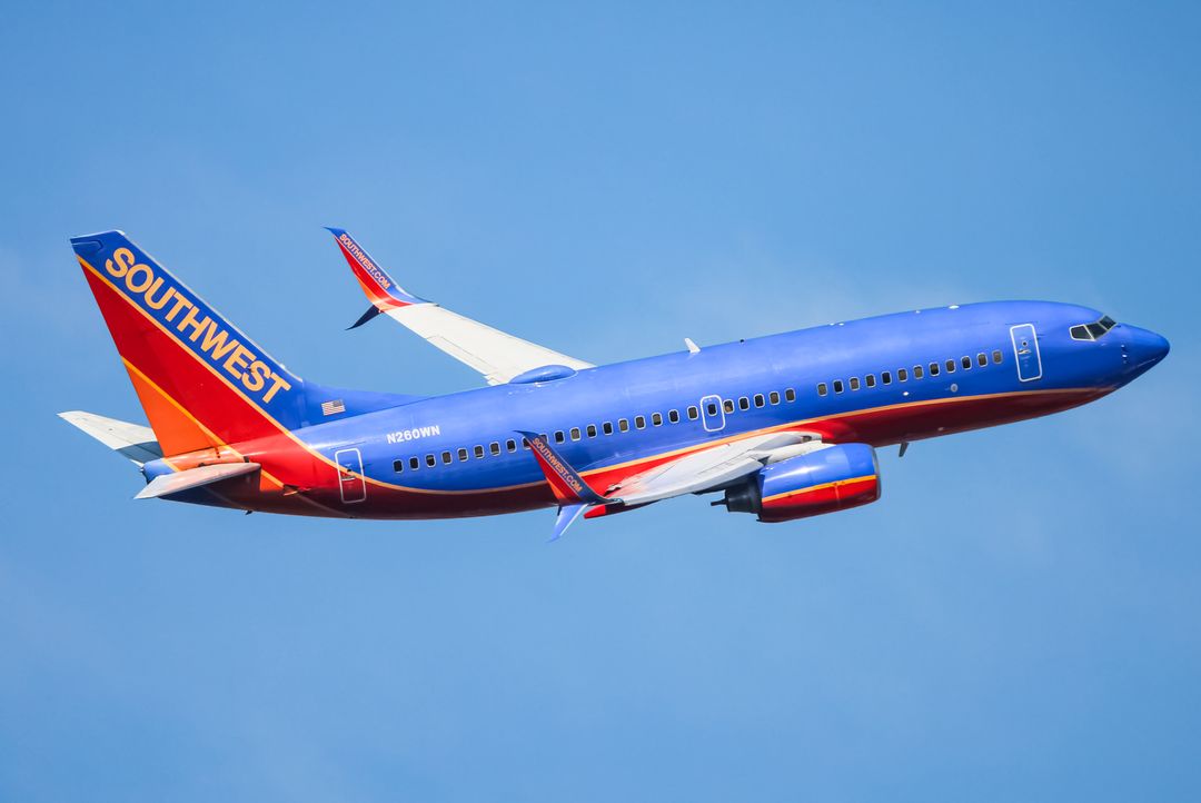 Photo of N260WN - Southwest Airlines Boeing 737-700 at BWI on AeroXplorer Aviation Database Photo of N260WN - Southwest Airlines Boeing 737-700 at BWI on AeroXplorer Aviation Database