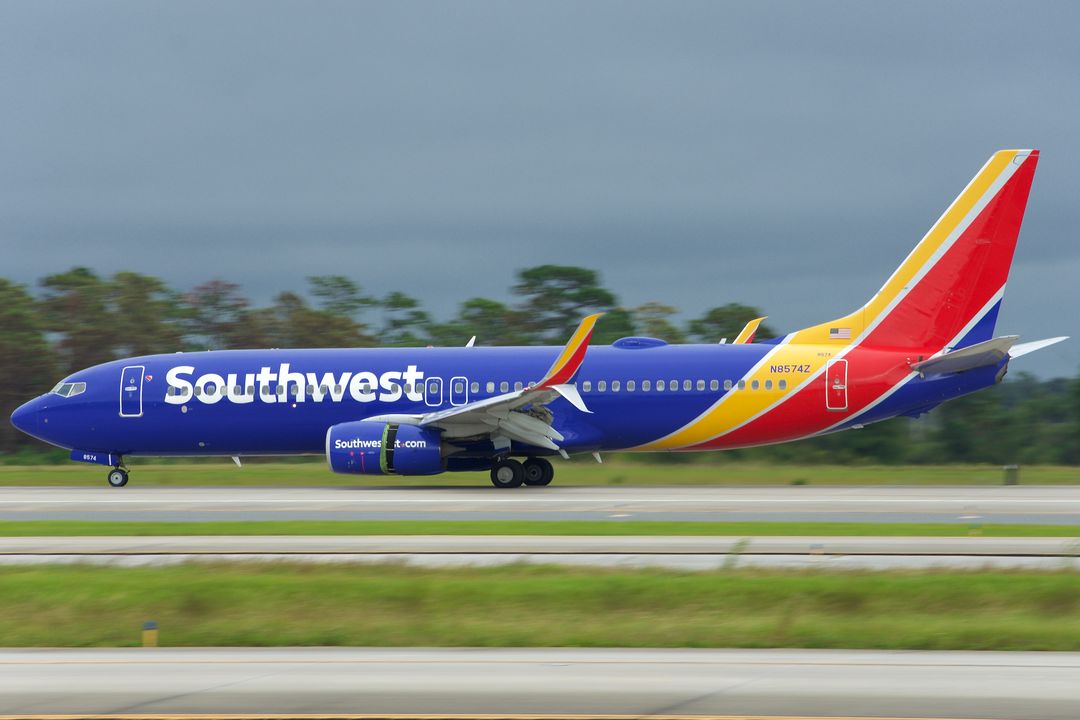 Photo of N8574Z - Southwest Airlines Boeing 737-800 at MCO on AeroXplorer Aviation Database