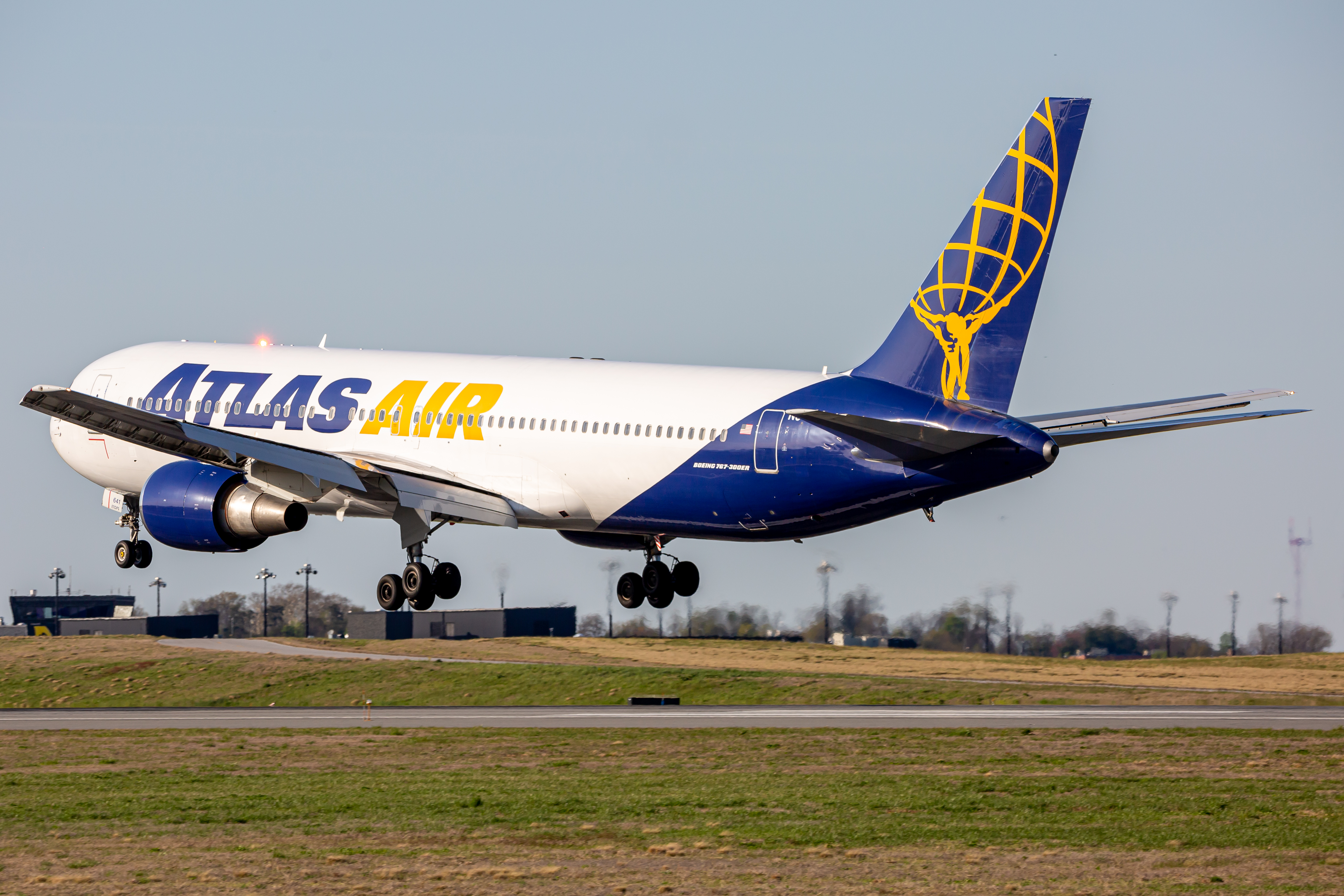 Full size: Atlas Air Boeing 767-300ER N641GT at Baltimore/Washington International Thurgood Marshall Airport