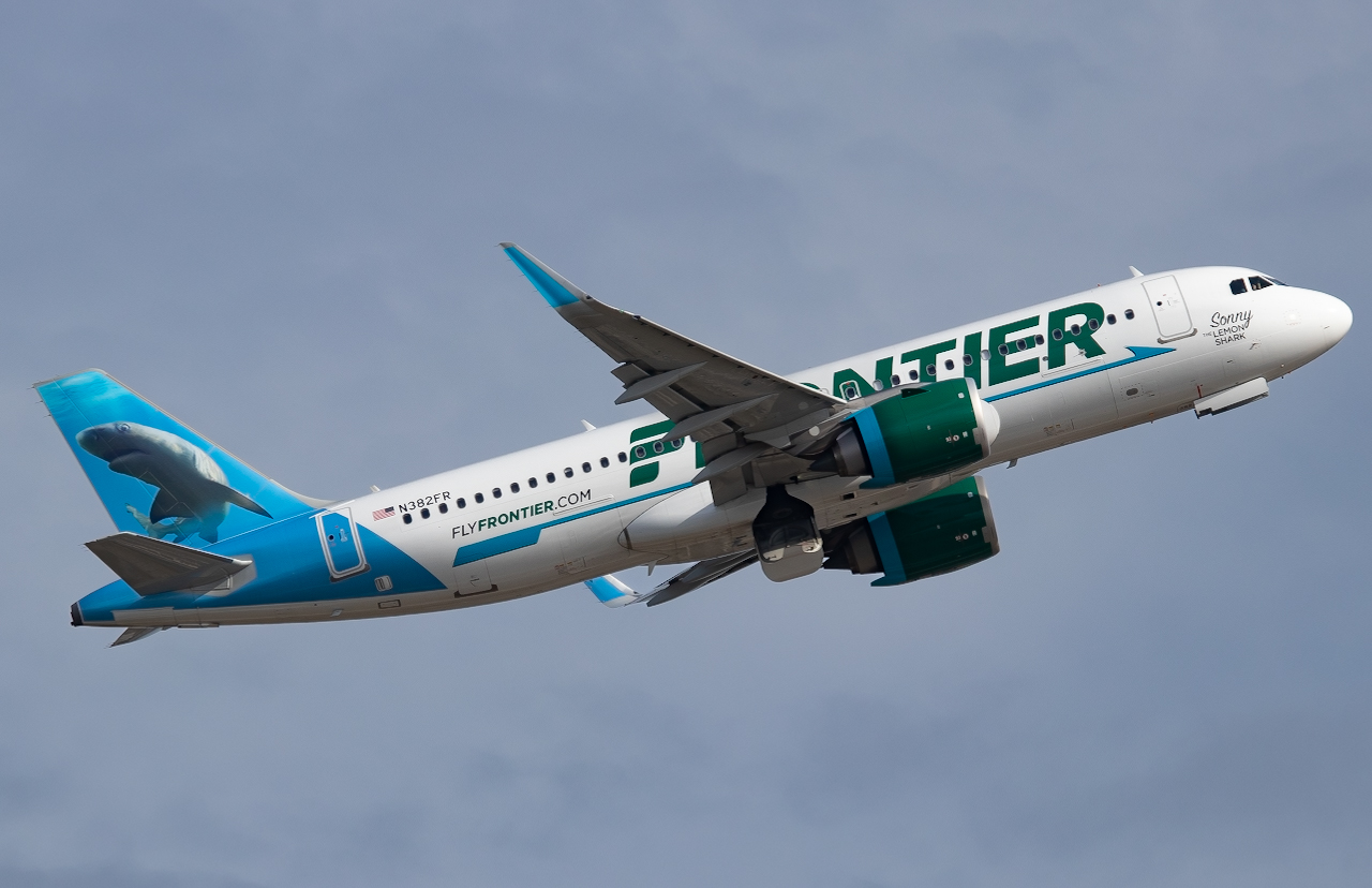 Full size: Frontier Airlines Airbus A320NEO N382FR at Tampa International Airport