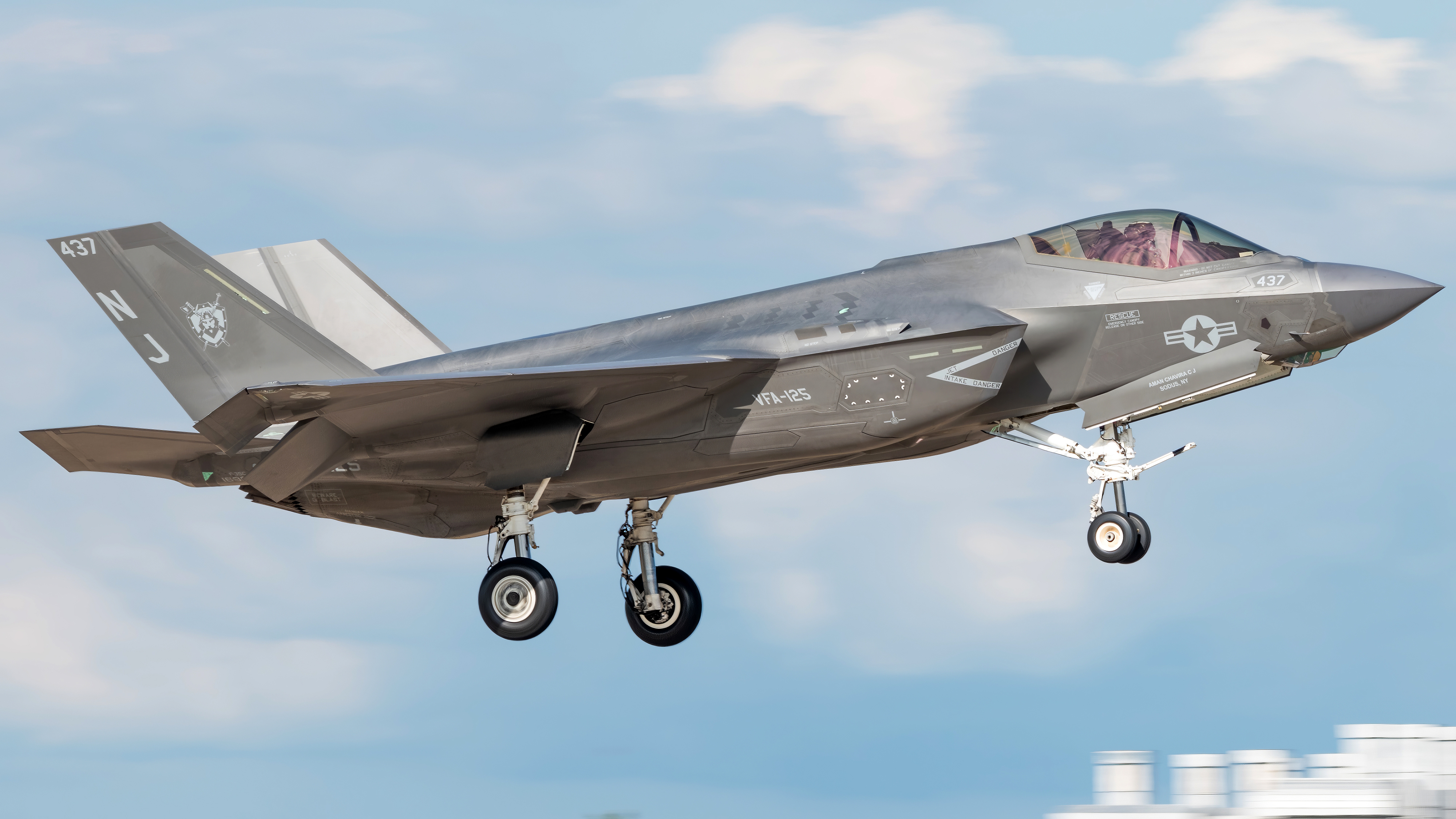 Full size: USN - United States Navy Lockheed Martin F-35 Lightning 169601 at Wittman Regional Airport