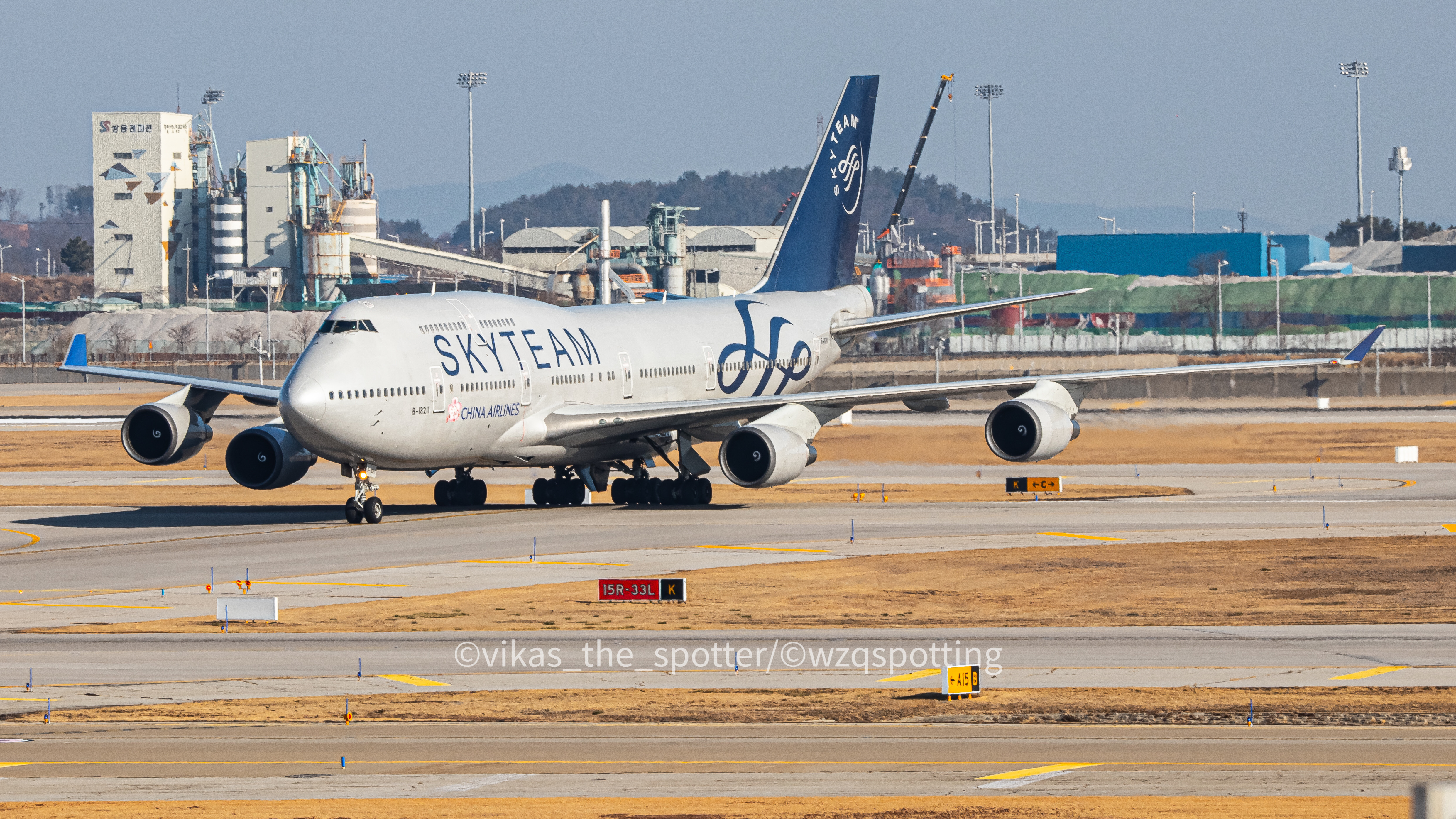 Full size: China Airlines Boeing 747-400 B-18211 at Seoul-Incheon International Airport