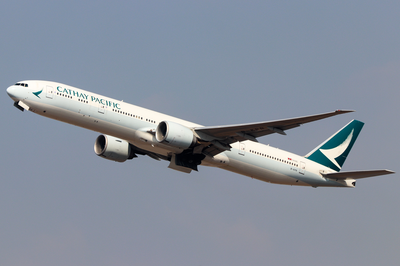 Full size: Cathay Pacific Boeing 777-300ER B-KPR at Hong Kong International Airport