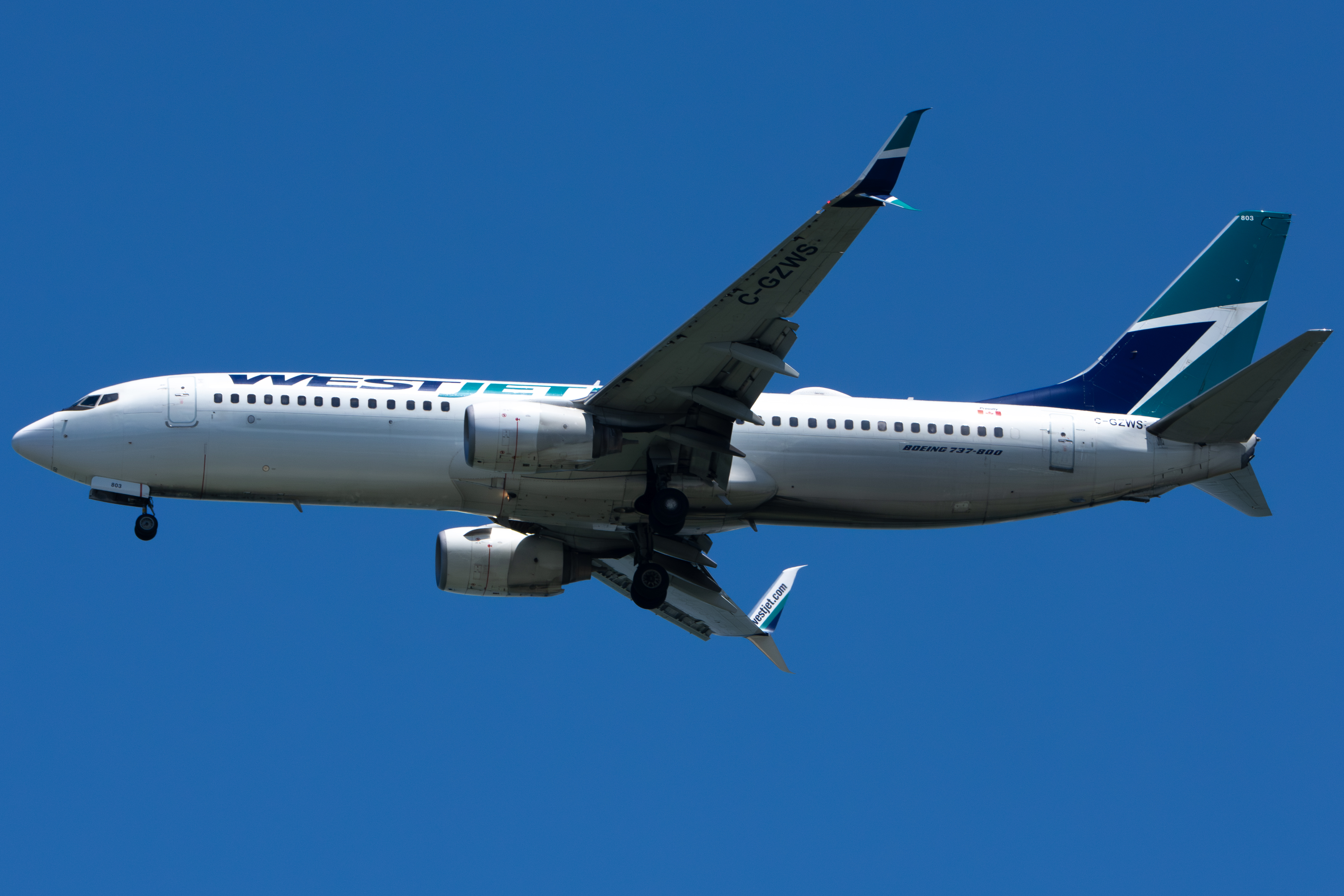 Full size: WestJet Boeing 737-800 C-GZWS at San Francisco International Airport