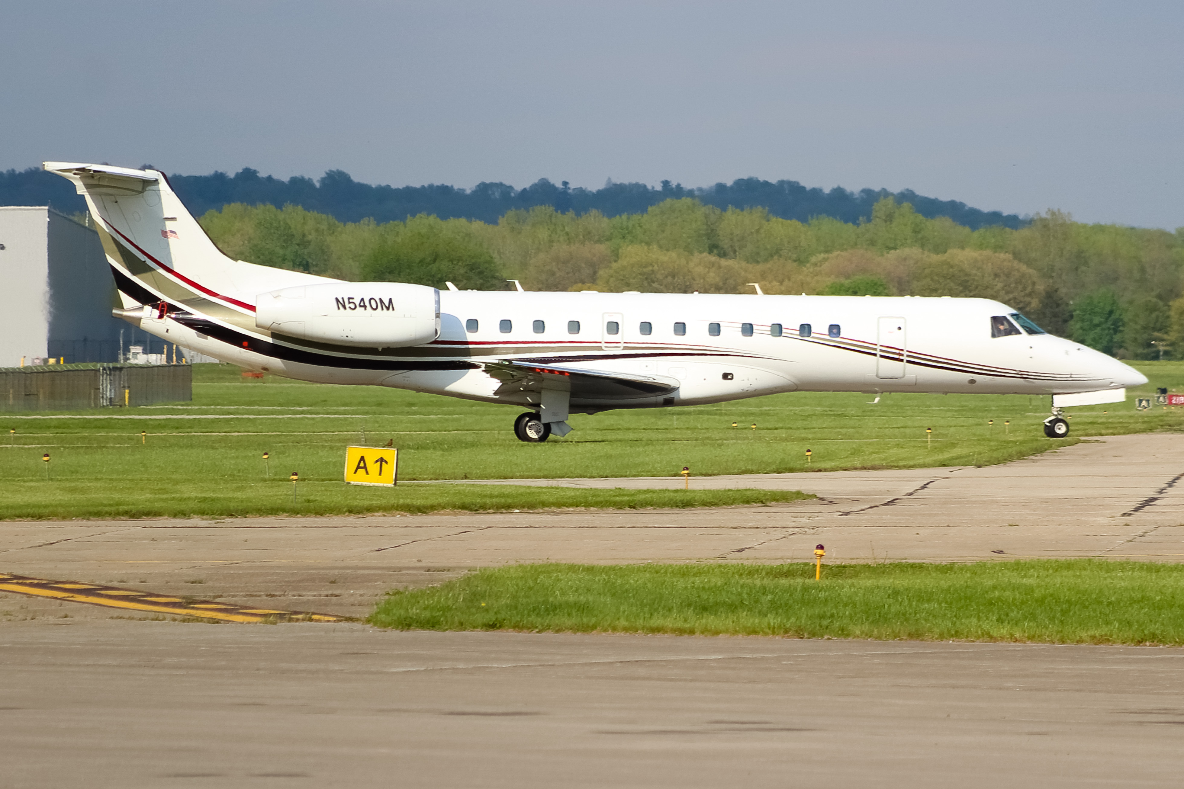 Full size: PRIVATE  Embraer ERJ135 N540M at Cincinnati Municipal Airport/Lunken Field