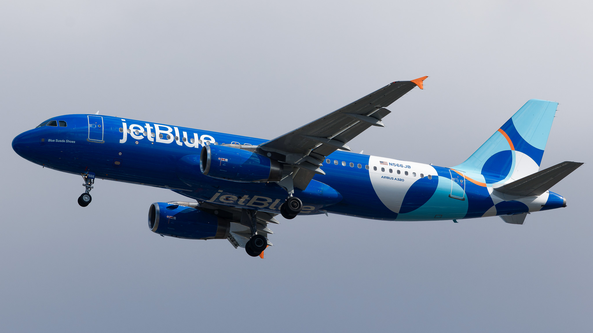 Full size: JetBlue Airways Airbus A320 N566JB at John F. Kennedy International Airport