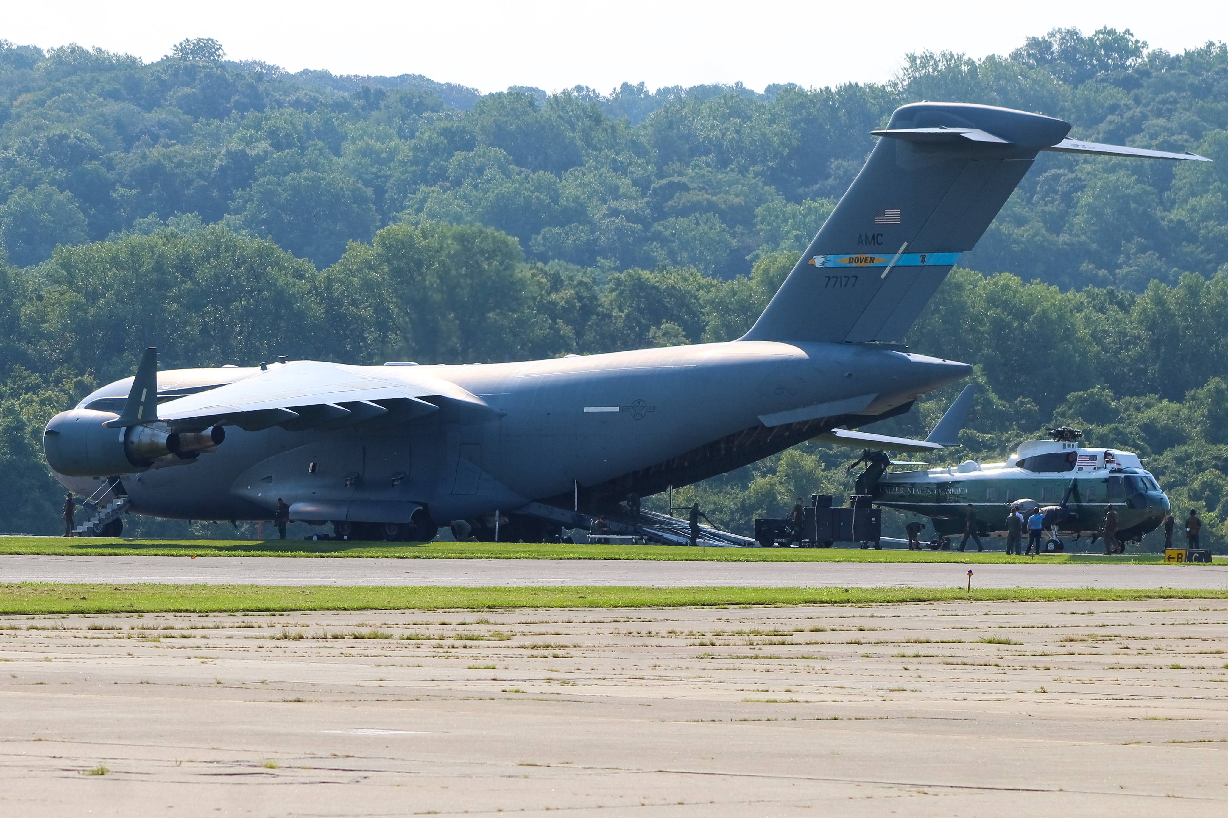 Full size: USAF - United States Air Force Boeing C-17 Globemaster III 07-7177 at Cincinnati Municipal Airport/Lunken Field