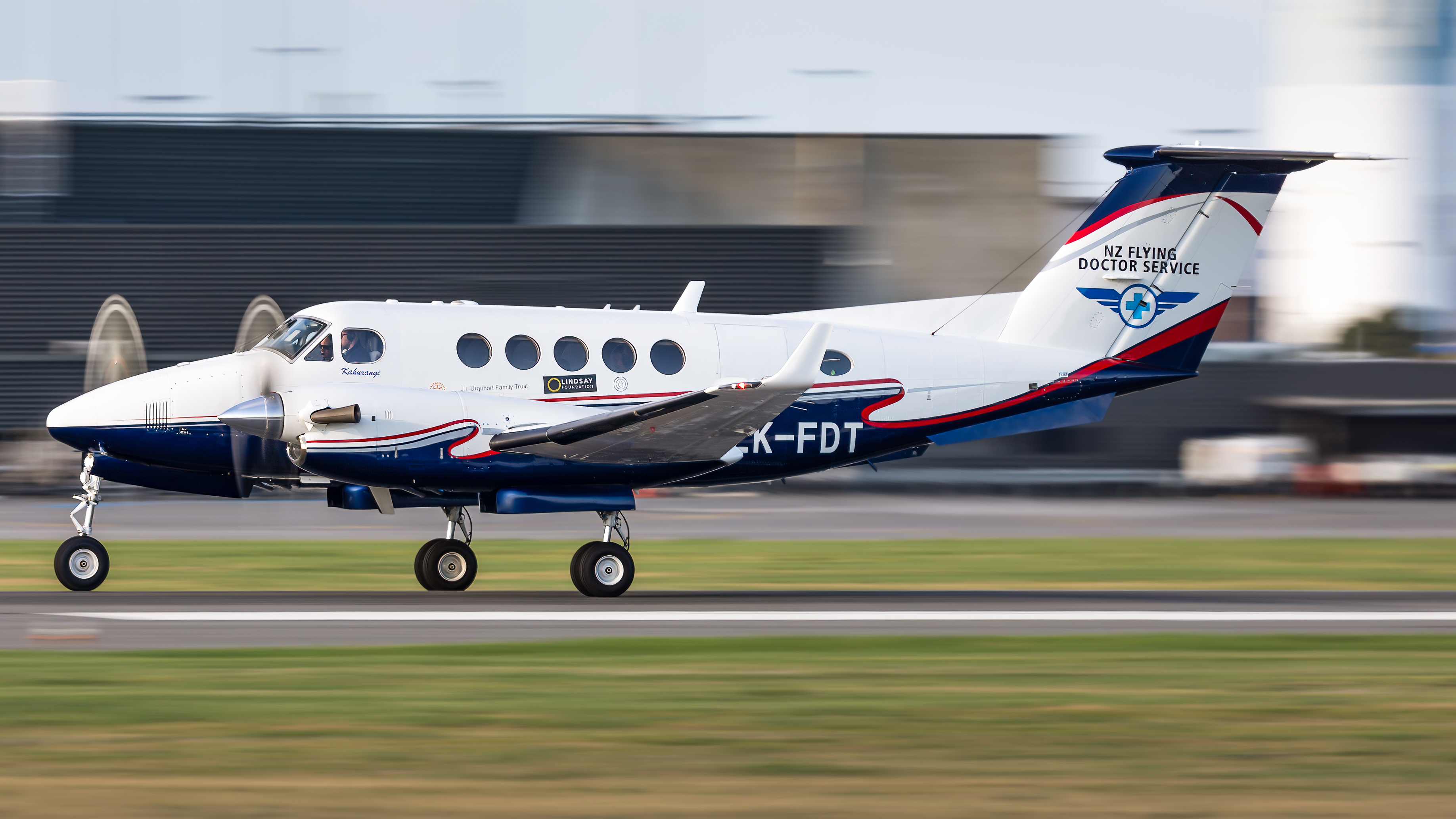 Full size: New Zealand Flying Doctors Service Beechcraft King Air 200 ZK-FDT at Christchurch International Airport