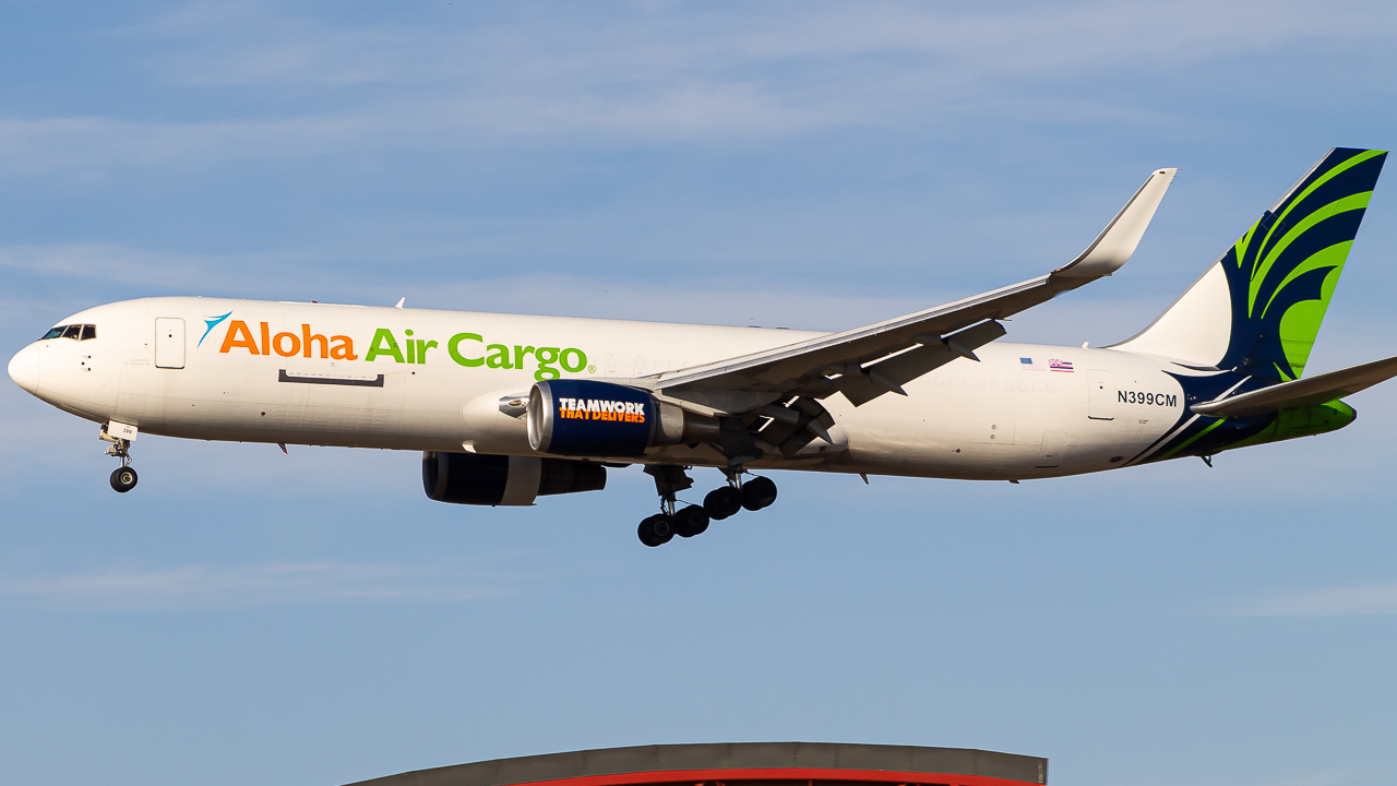 Full size: Aloha Air Cargo Boeing 767-300F N399CM at Los Angeles International Airport