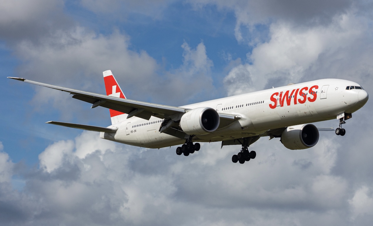 Full size: Swiss International Air Lines Boeing 777-300ER HB-JNI at Tampa International Airport