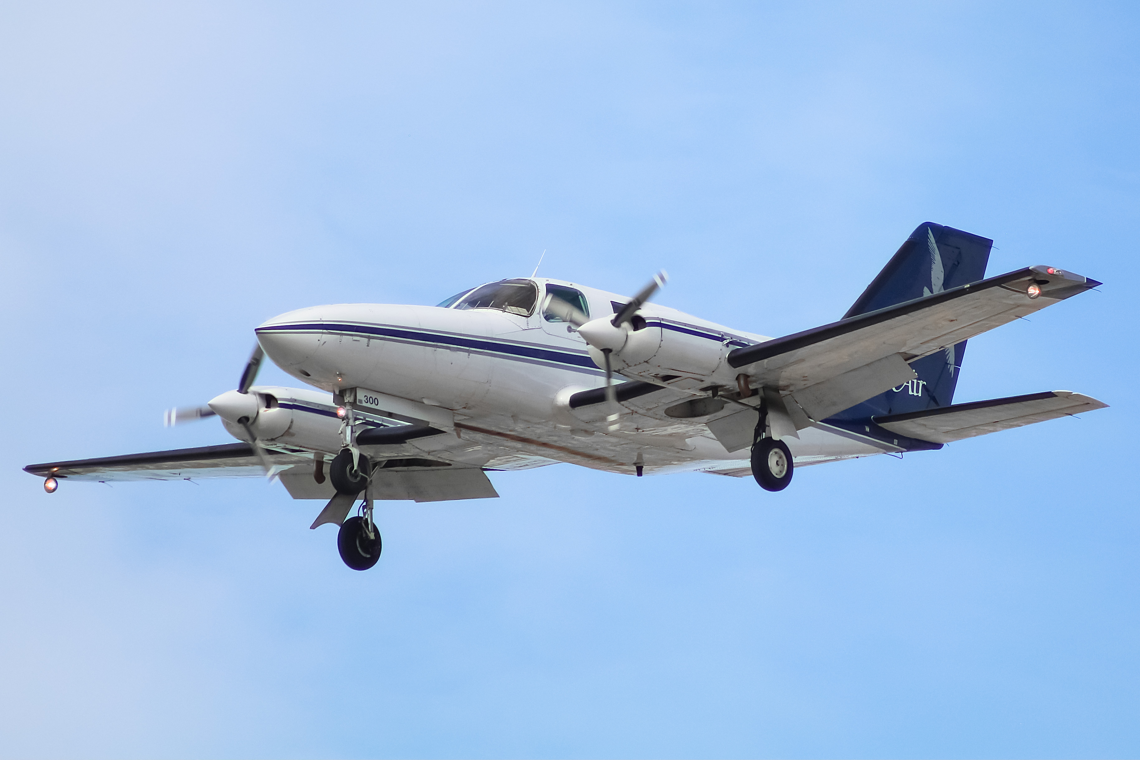 Full size: Cape Air Cessna 402 N300SN at Chicago O'Hare International Airport