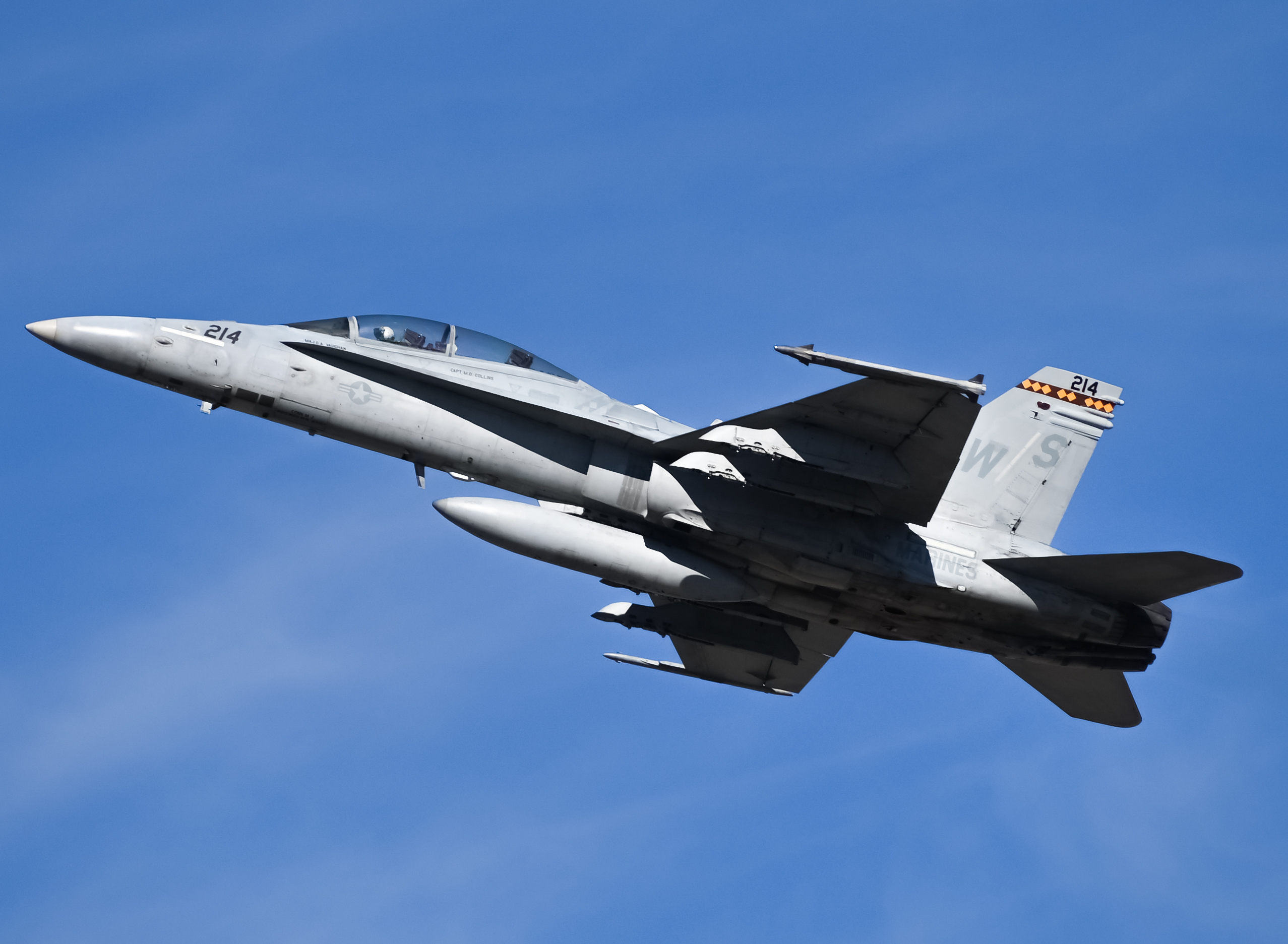 Full size: USMC - United States Marine Corp McDonnel Douglas F/A-18 Hornet 165685 at Brown Field Municipal Airport