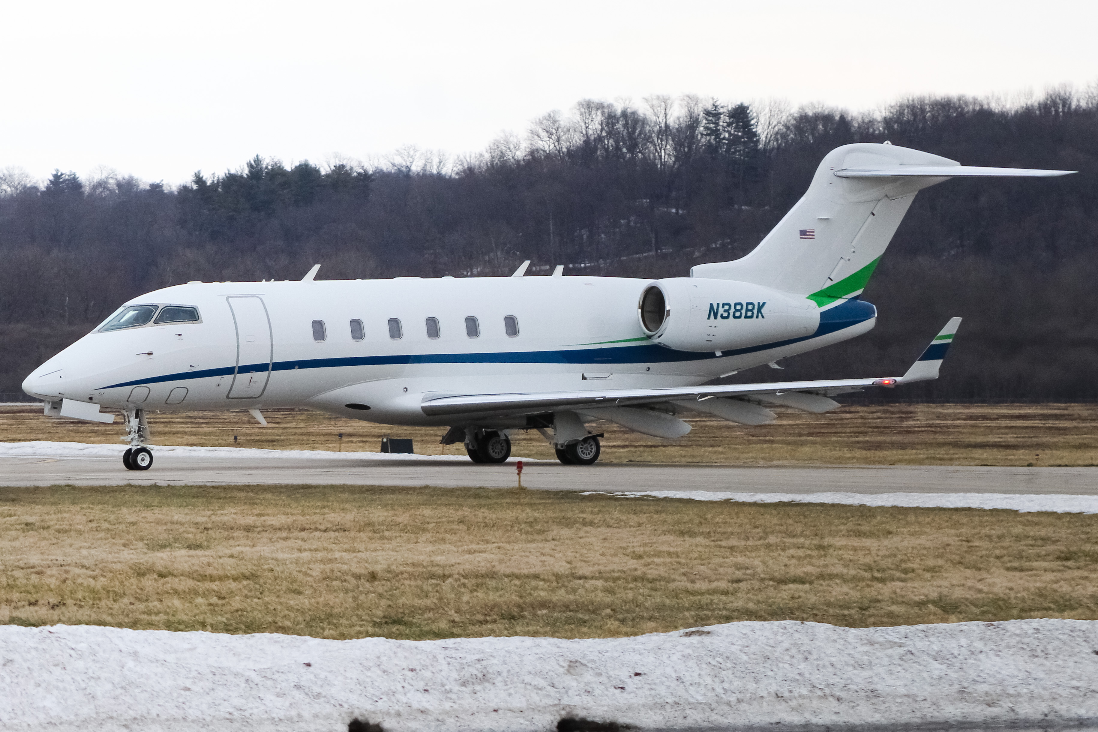 Full size: PRIVATE Bombardier Challenger 350 N38BK at Cincinnati Municipal Airport/Lunken Field