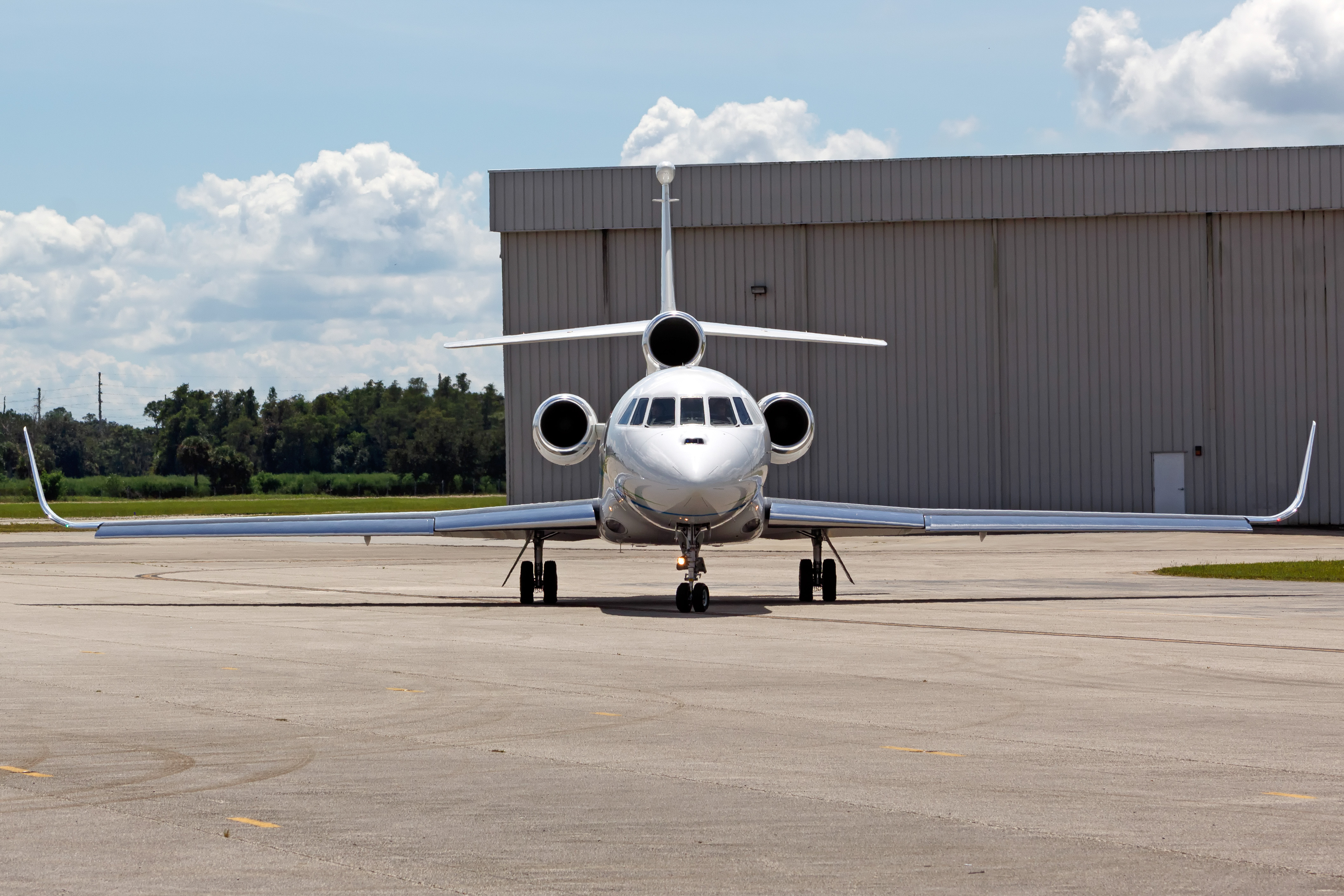 Full size: PRIVATE Dassault Falcon 900LX N1982C at Kissimmee Gateway Airport