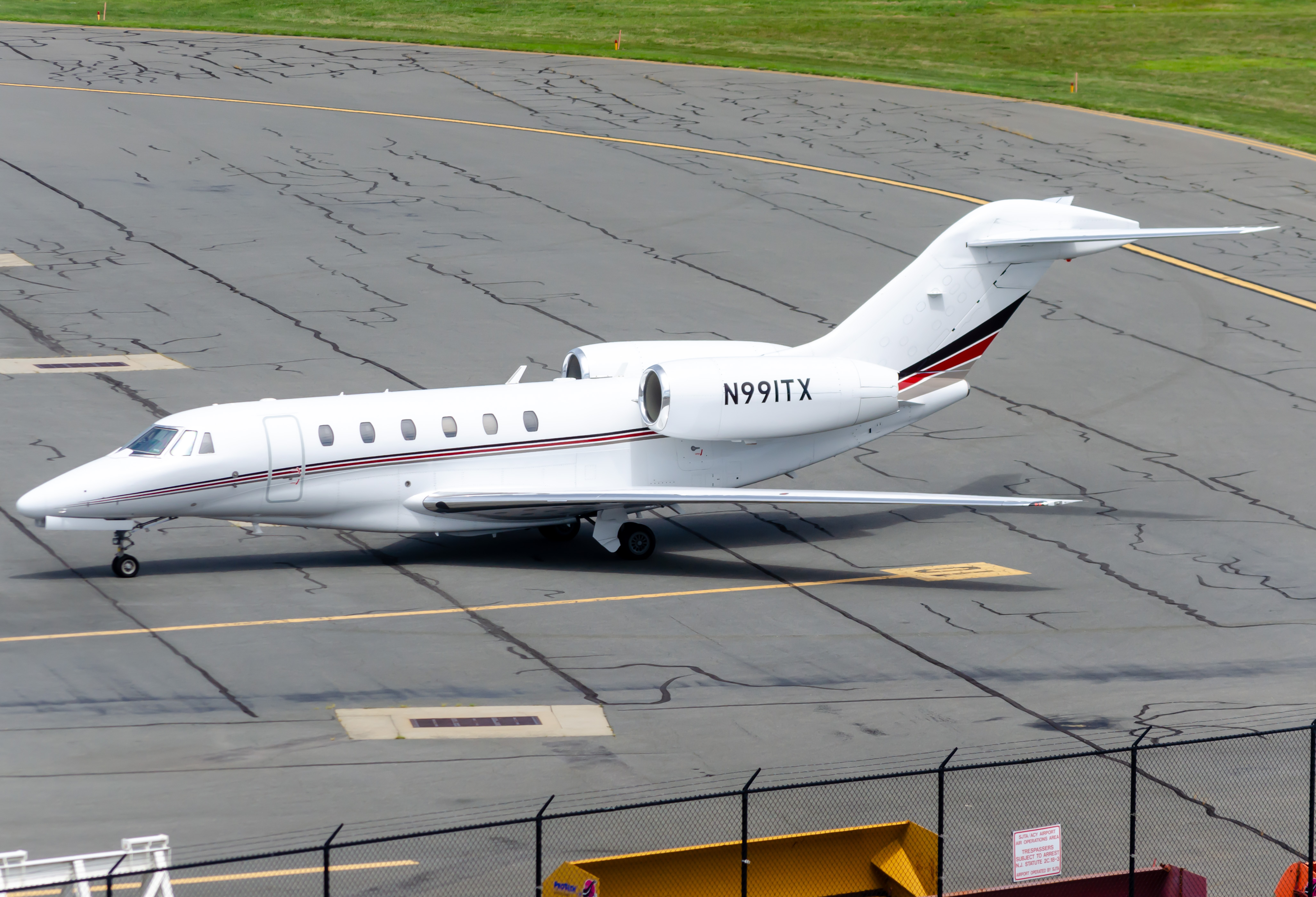 Full size: PRIVATE Cessna Citation 750 X N991TX at Atlantic City International Airport