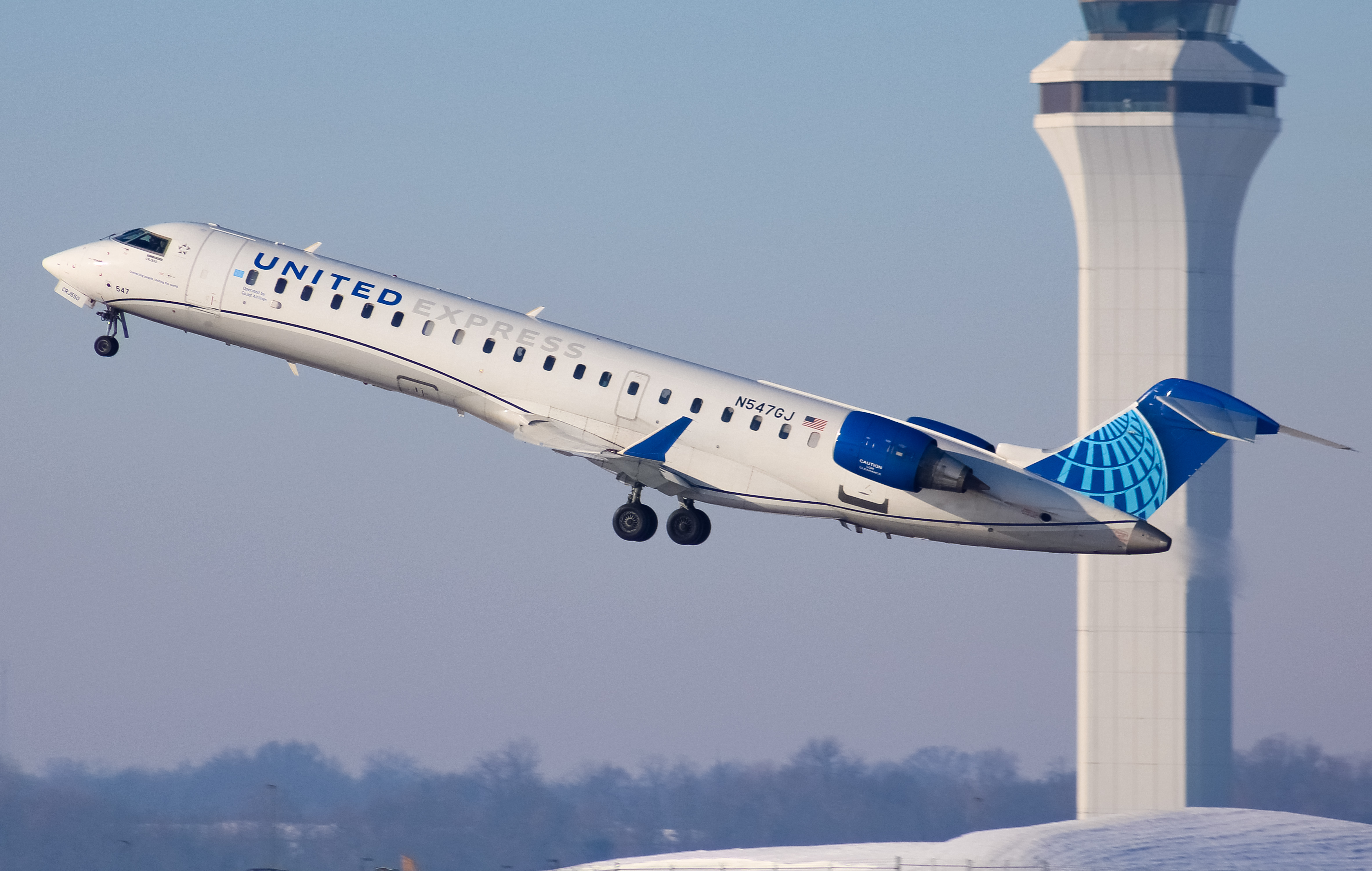 Full size: United Express Mitsubishi CRJ-550 N547GJ at Cincinnati/Northern Kentucky International Airport