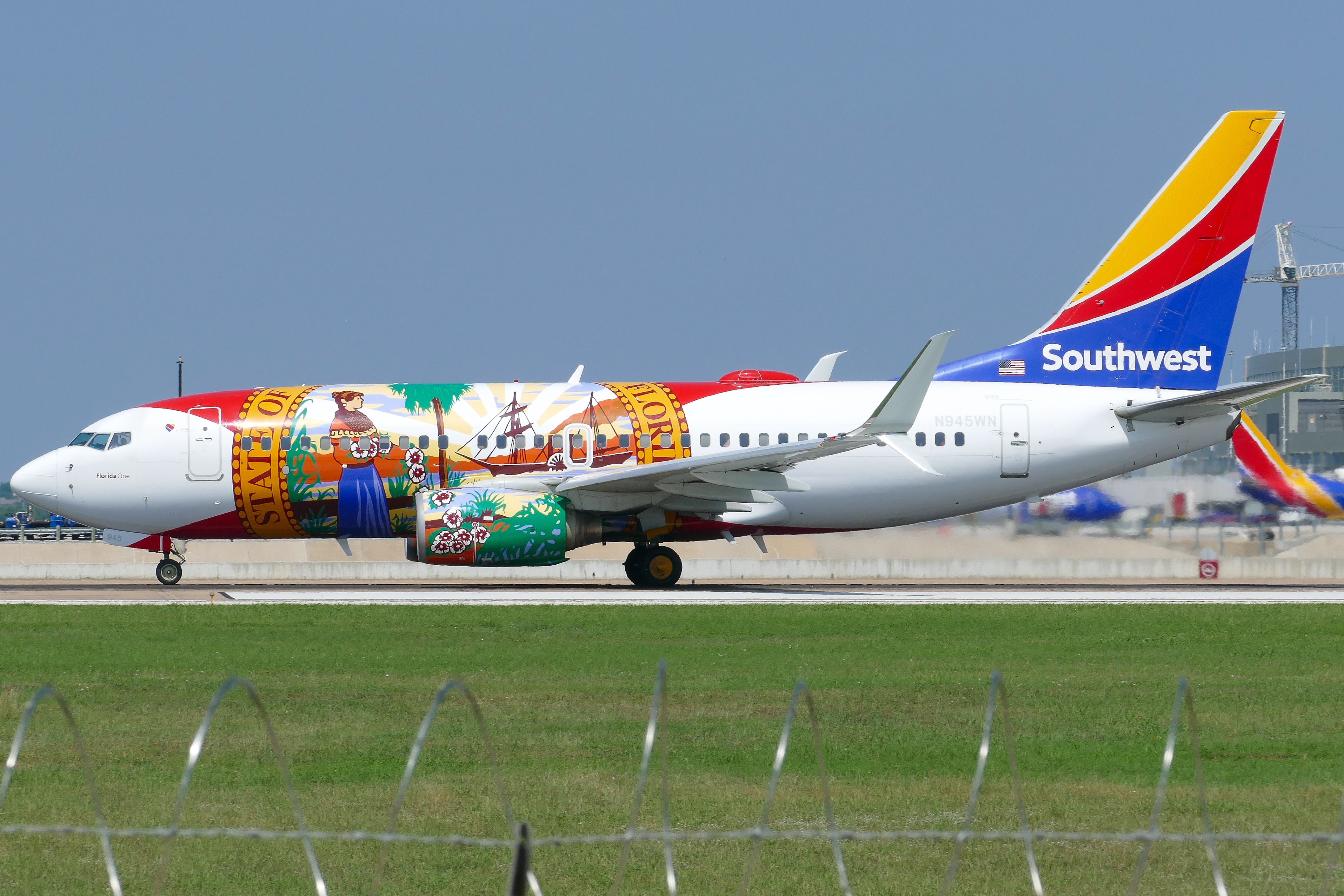 Full size: Southwest Airlines  Boeing 737-700 N945WN at Austin-Bergstrom International Airport