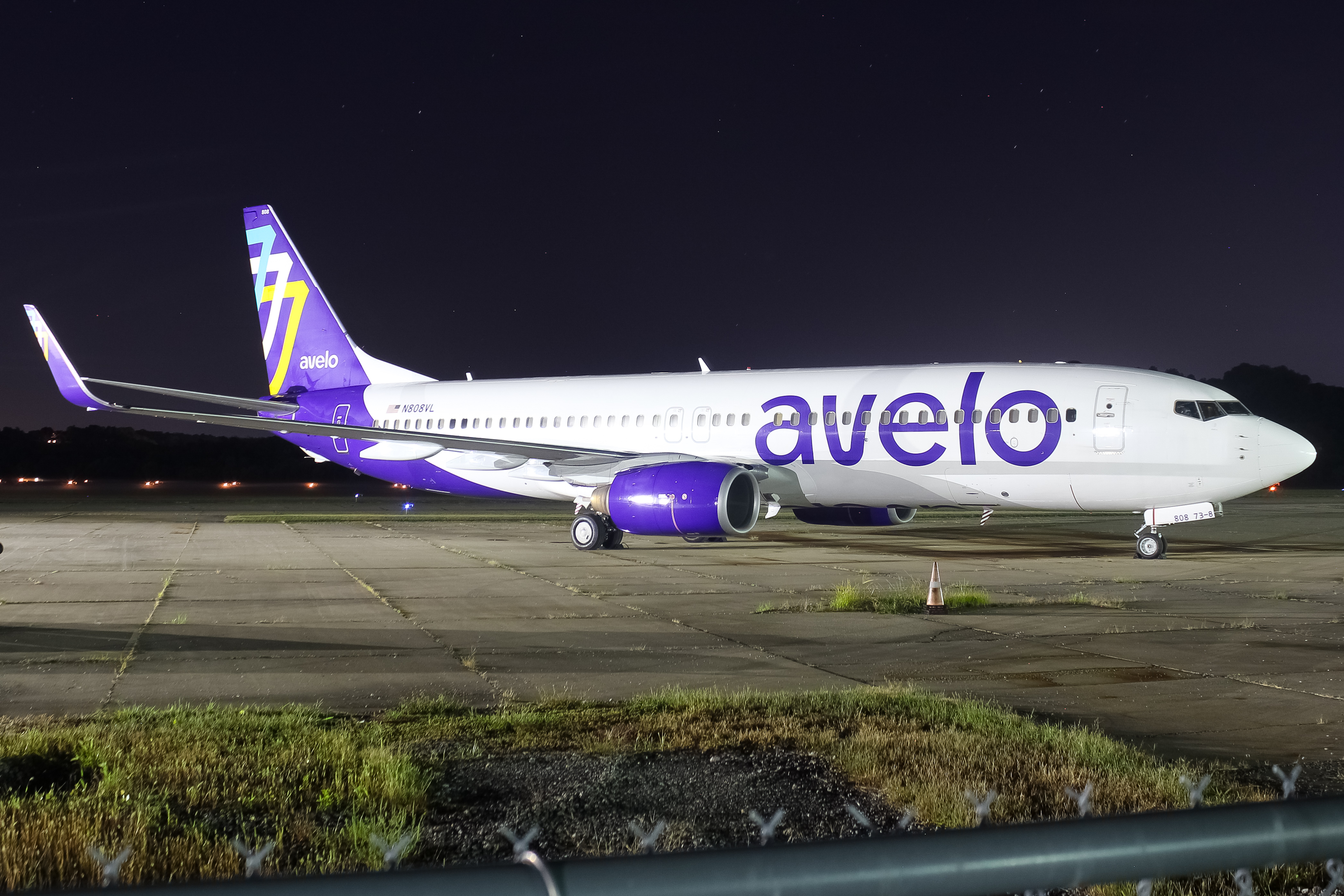 Full size: Avelo Airlines Boeing 737-800 N808VL at Cincinnati Municipal Airport/Lunken Field