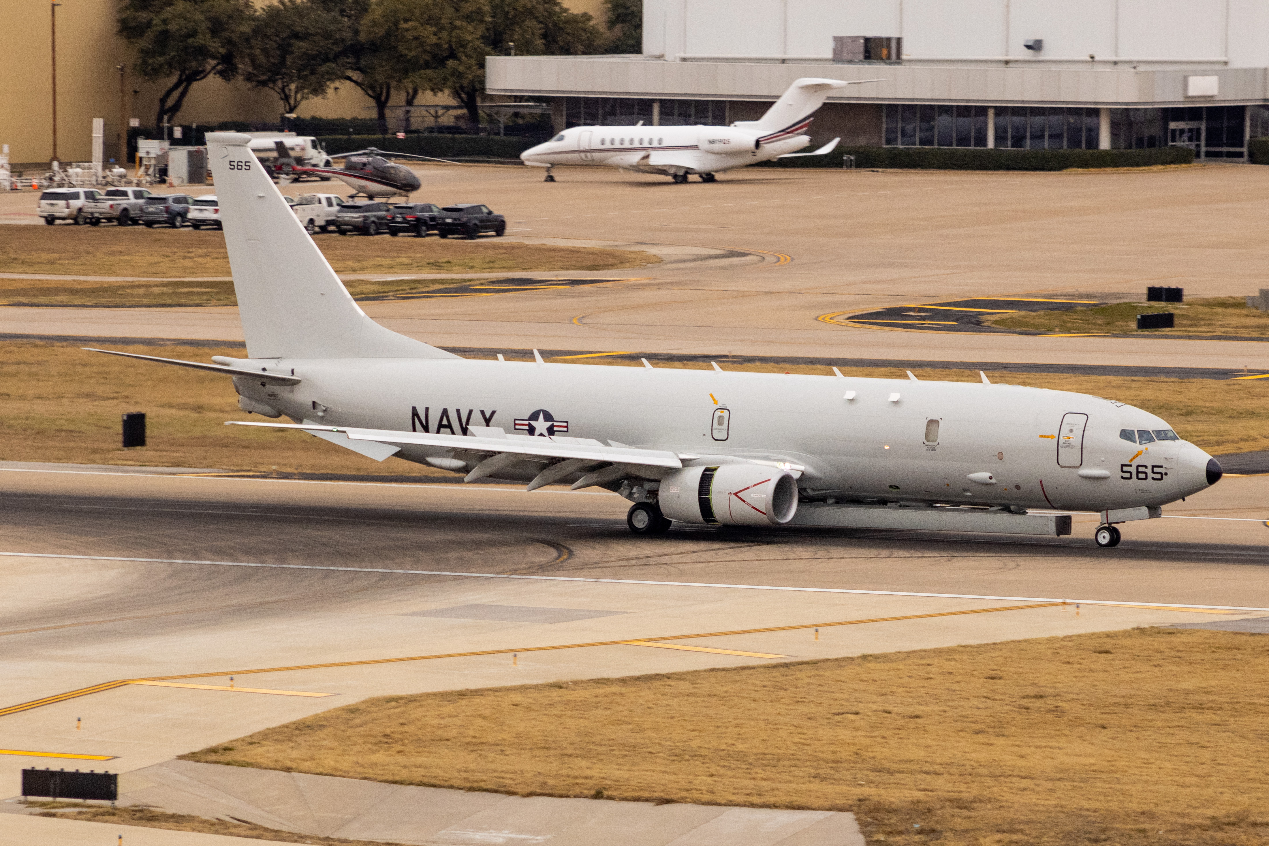 Full size: USN- United States Navy Boeing P-8 Poseidon  169565 at Dallas Love Field Airport