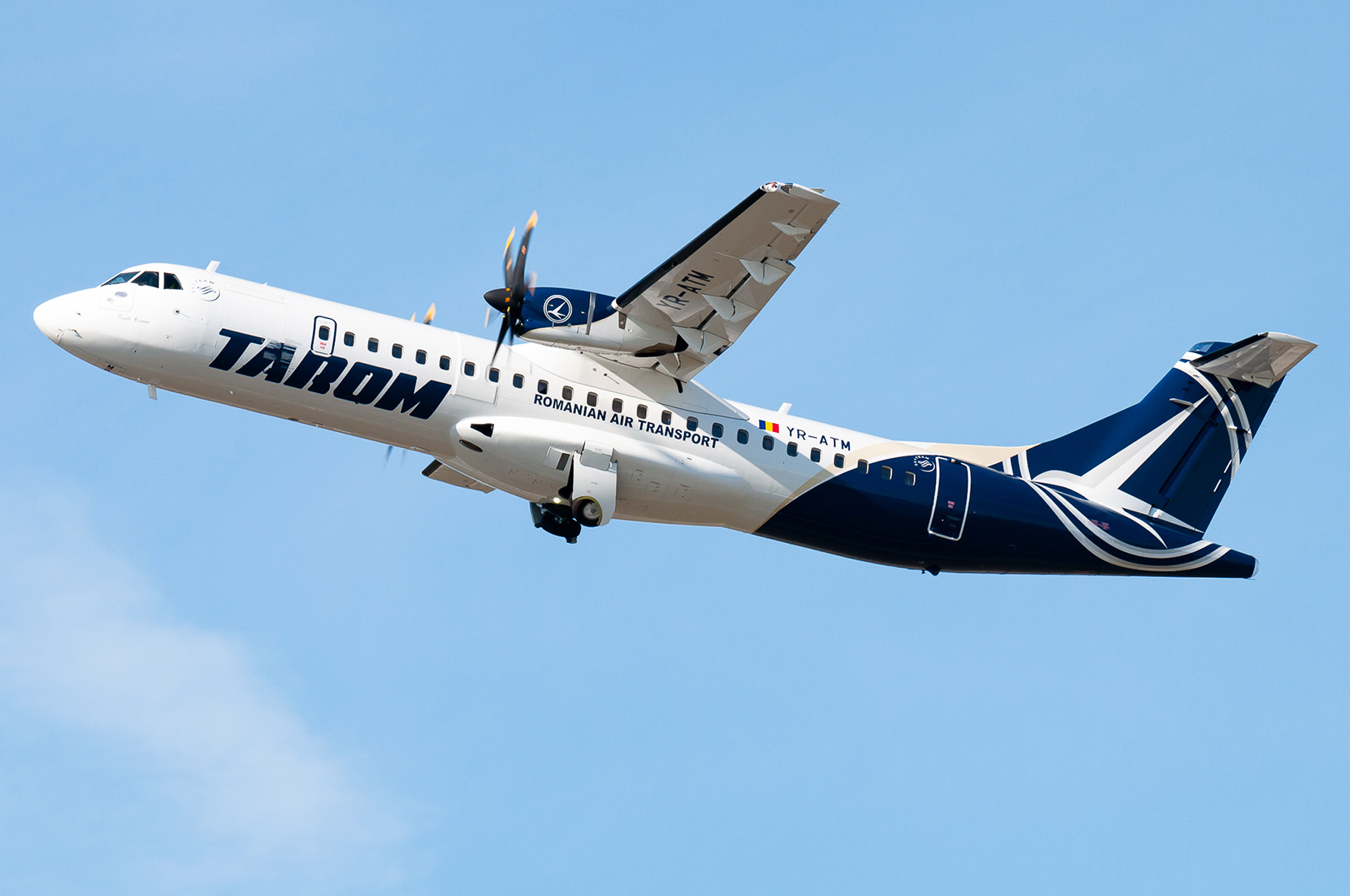 Full size: TAROM ATR 72-600 YR-ATM at Vienna International Airport