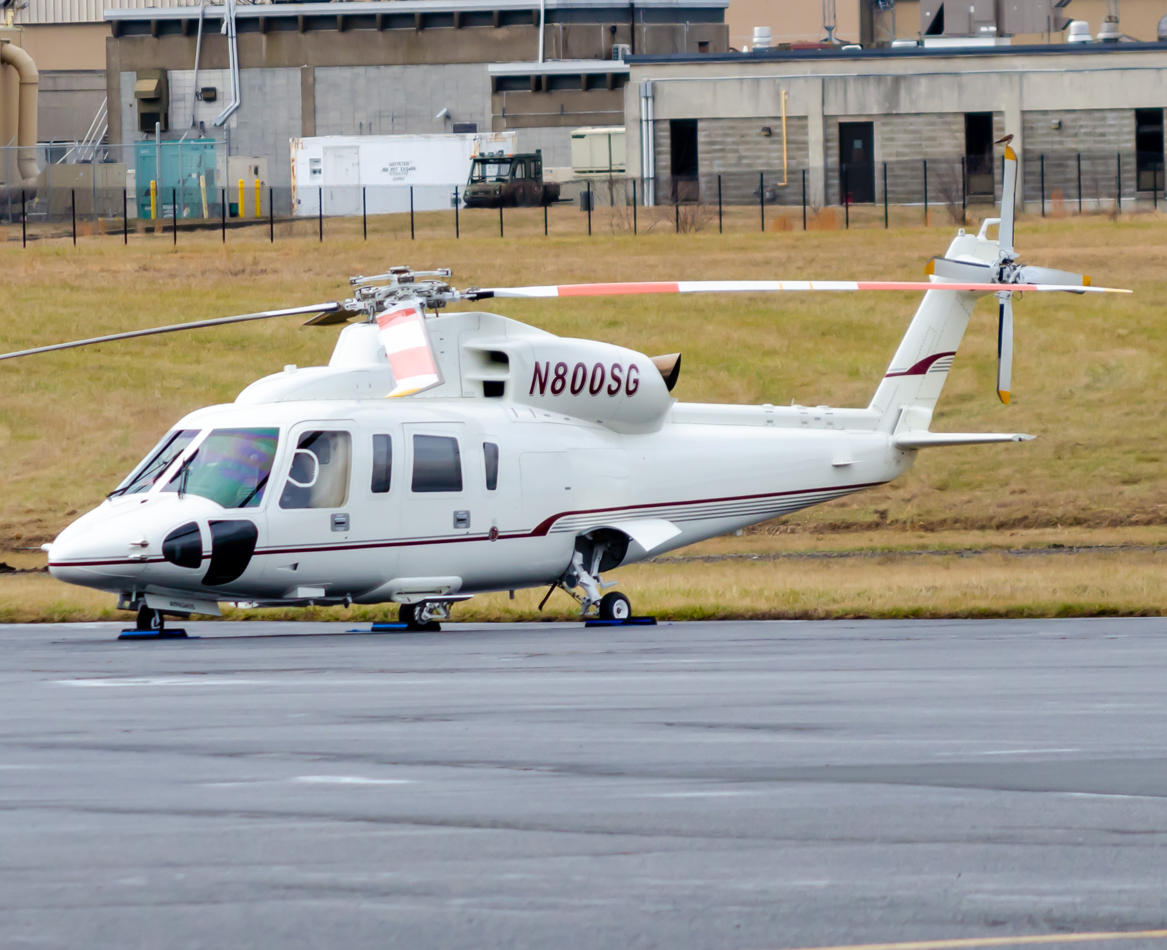 Full size: PRIVATE sikorsky s-76 N800SG  at Atlantic City International Airport