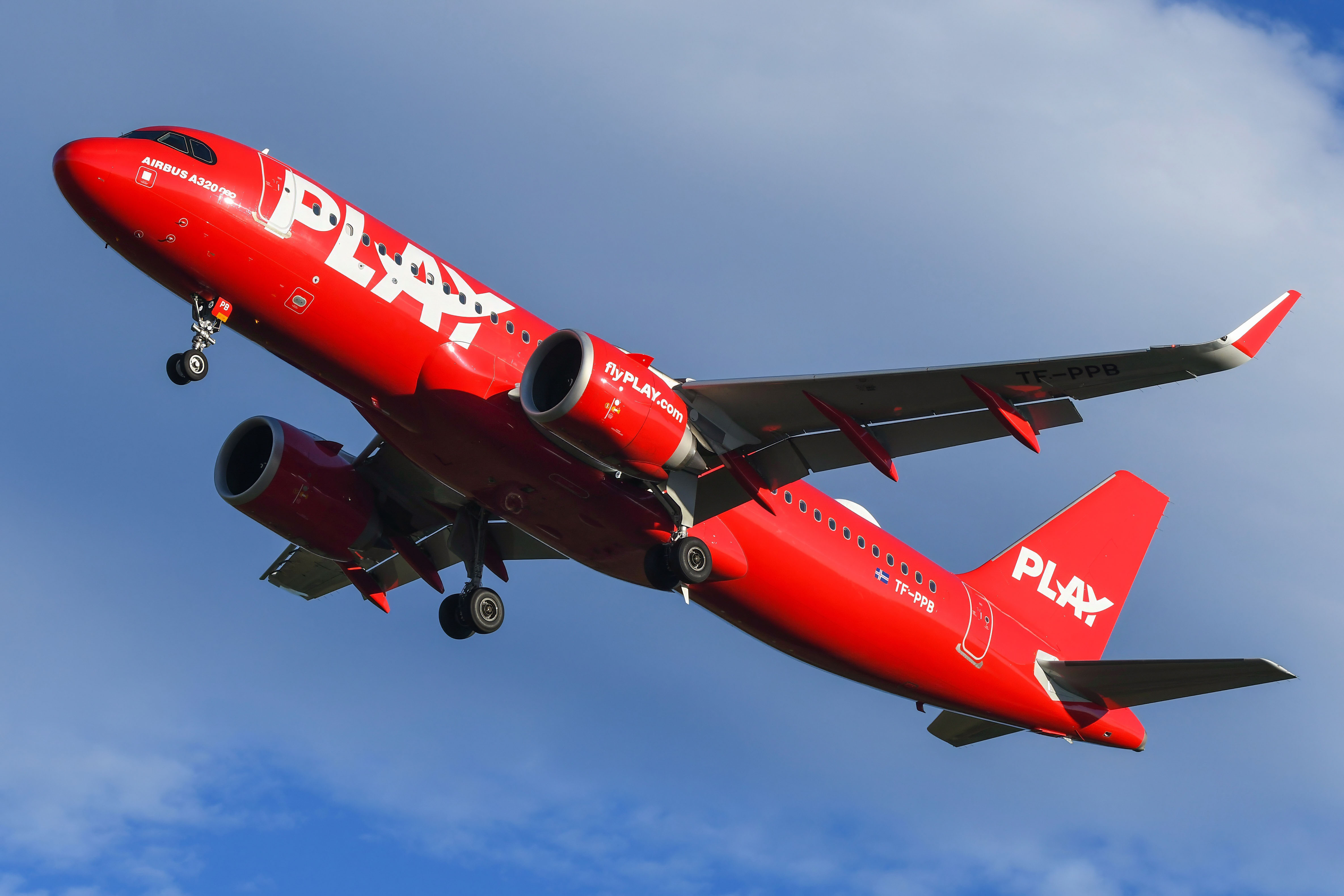 Full size: Play Airbus A320NEO TF-PPB at Washington Dulles International Airport