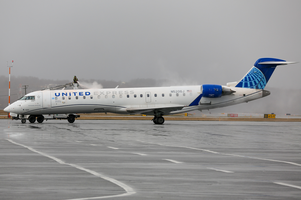 Full size: United Express Mitsubishi CRJ-550 N520GJ at Avoca Wilkes-Barre/Scranton International Airport