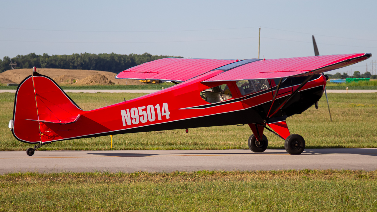 Full size: PRIVATE Taylorcraft BC-12 N95014 at Delaware Municipal Airport